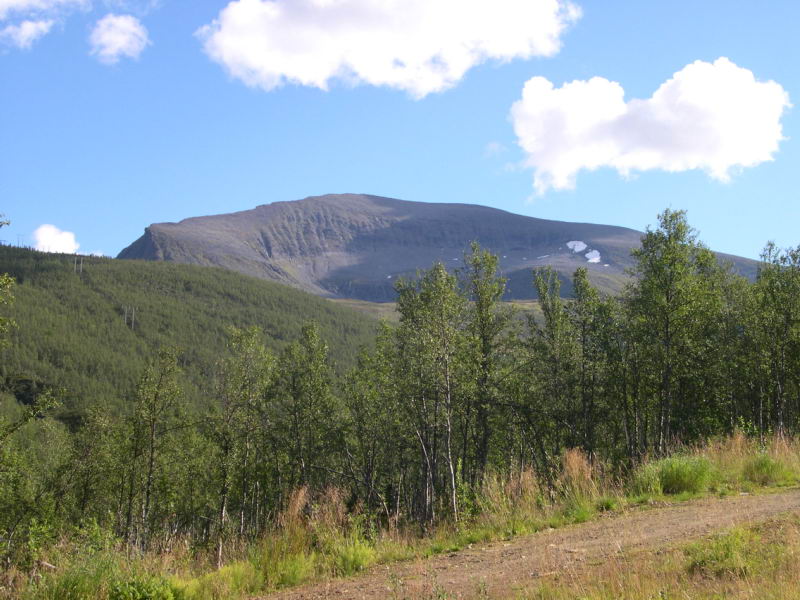 Tromsdalenmsdalstind (1238m) depuis la Tromsdalen