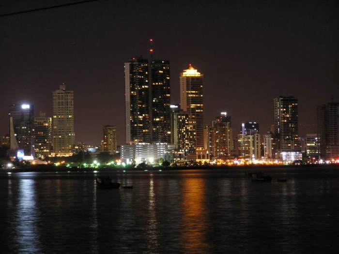 Panama de noche
