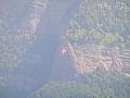 Croix suisse peinte sur la roche